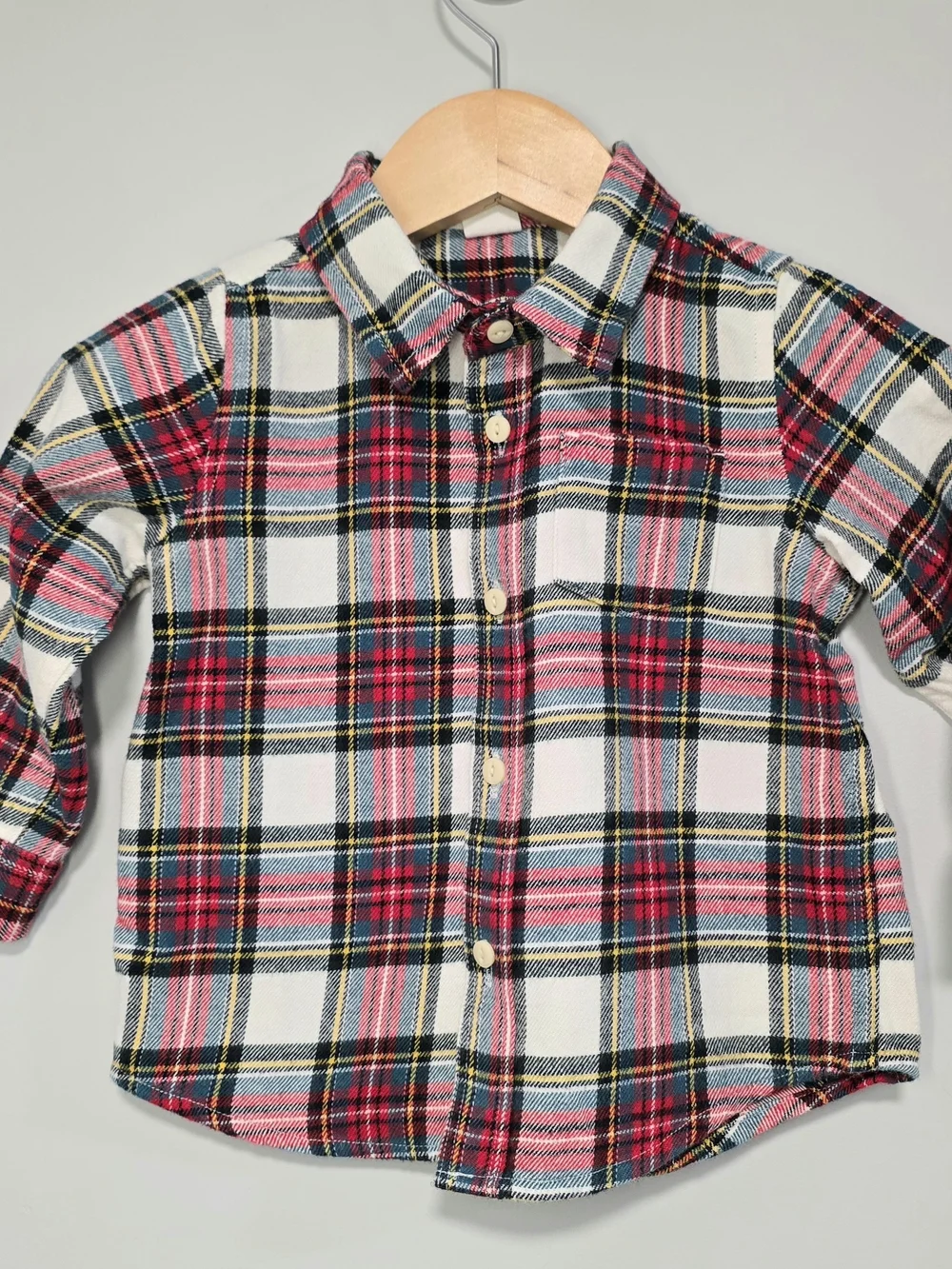 GAP Plaid Button-Down Shirt in White, Red & Blue,yellow Holiday Soft Cotton.